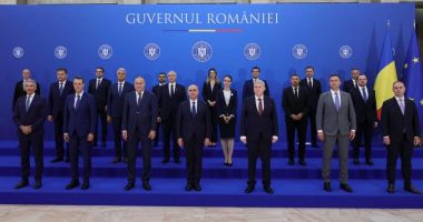 Stire din Politică-Administrație : Prima ședință a Guvernului Bolojan. Mesajul premierului pentru români