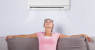 Stire din Social : Guvernul face apel la populație să consume rațional energia electrică, pe timp de caniculă