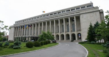 Stire din Actualitate : Guvernul se mută la Parlament. Palatul Victoria intră în reparații
