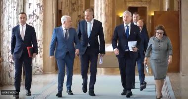 Stire din Politică-Administrație : Guvernul interimar Predoiu și-a început discret mandatul, cu ușile închise