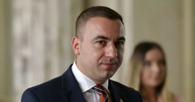 Stire din Politică-Administrație : Guvernul a aprobat mecanismul de decontare pentru voucherele de vacanţă