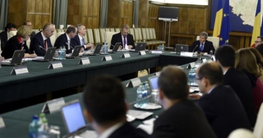 Stire din Politică-Administrație : Guvernul a suplimentat plafonul pentru Programul "Prima Casă"