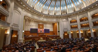 Stire din Politică-Administrație : Guvernul Bolojan a făcut modificări la pachetul de măsuri fiscale