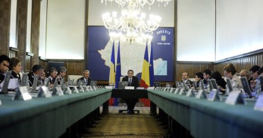 Stire din Politică-Administrație : Guvernul a alocat 192 milioane lei  pentru organizarea alegerilor prezidențiale