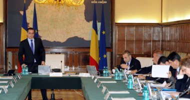 Stire din Politică-Administrație : Guvernul ar putea declara  ziua de 2 mai nelucrătoare