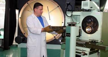 Stire din Economie : Câți bani alocă Guvernul pentru cercetarea nucleară