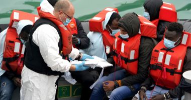 Stire din Actualitate : Guvernul de la Londra cere închisoare pe viaţă pentru traficanţii de migranţi