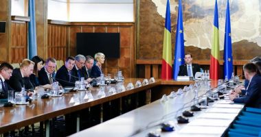 Stire din Politică-Administrație : Guvernul se reunește în ședință. Ce acte normative se află pe ordinea de zi