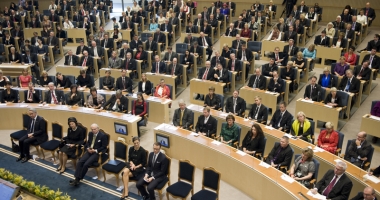 Stire din Actualitate : Guvernul Suediei se plânge că strânge prea multe taxe de la cetățeni