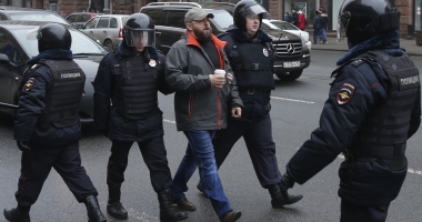 Stire din Actualitate : Manifestații de amploare în Rusia împotriva lui Putin. Peste o sută de persoane au fost arestate