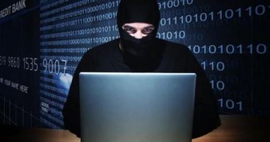 Metoda "accidentul" s-a mutat online. Înșelăciuni în numele Microsoft România