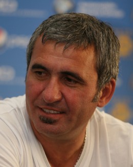 Stire din Sport : "Fotbalul românesc are nevoie de președinți și de directori sportivi"