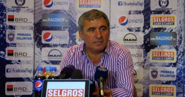 Stire din Sport : Hagi neagă plecarea lui Cristi Manea la Chelsea