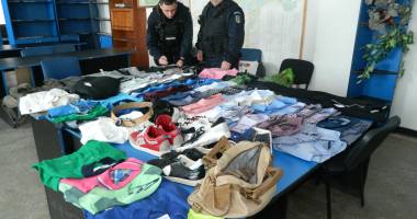 Stire din Eveniment : Haine contrafăcute, vândute direct din… portbagaj