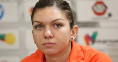 Stire din Sport : Tenis: Simona Halep a negat că i-a trimis lui Fissette un mesaj pentru încheierea colaborării