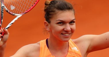Stire din Sport : Tenis / Simona Halep, victorie la pas în turul secund, la Stuttgart
