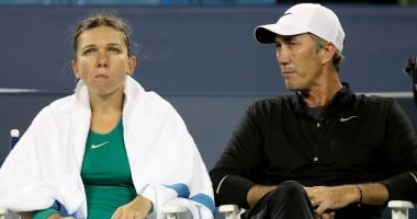Stire din Sport : Simona Halep poartă România în suflet. "Mi-a aruncat o privire tăioasă"