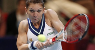 Stire din Sport : Simona Halep a abandonat în primul tur de la Dubai. Ce s-a întâmplat la meciul cu Alize Cornet
