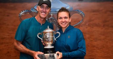 Stire din Sport : Darren Cahill revine OFICIAL ca antrenor al Simonei Halep