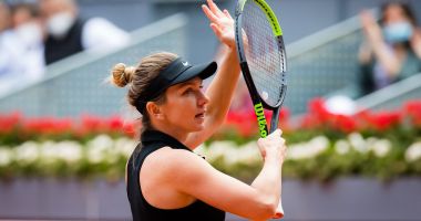 Stire din Sport : Simona Halep pierde în turul 2 la Montreal şi este eliminată