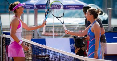 Stire din Sport : Simona Halep şi-a găsit parteneră de antrenament