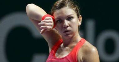 Simona Halep, învinsă de Radwanska și eliminată de la Turneul Campioanelor - 2