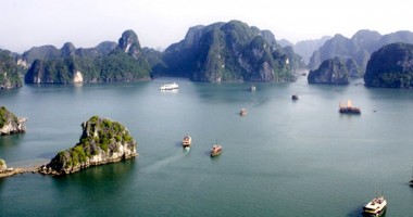 Stire din Economie : Două nave chinezești s-au scufundat