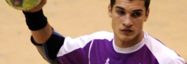 Stire din Sport : HCM Constanța l-a transferat pe Alexandru Șimicu