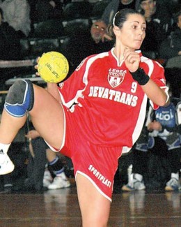 Stire din Sport : Ce super-jucătoare ar putea "repatria" handbal constănțean