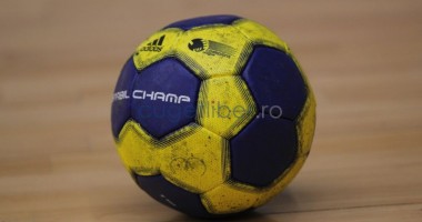 Stire din Sport : Handbal / Liga Națională de handbal rămâne cu 12 echipe