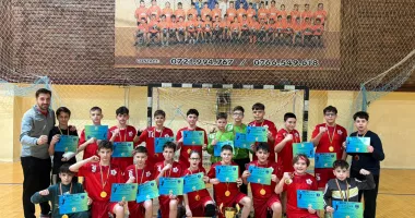 Stire din Sport : Medgidia, campioană județeană la handbal feminin și masculin la categoria Juniori IV și Junioare IV
