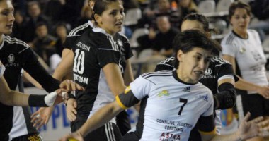 Stire din Sport : Handbal / Meciul CSM București - CSU Neptun s-ar putea juca marți