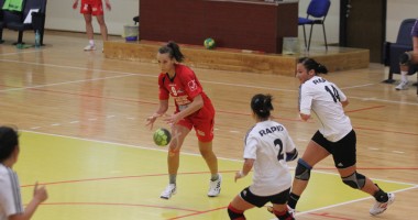CSU Neptun a "ciuruit" Rapidul cu 41 de goluri - 2
