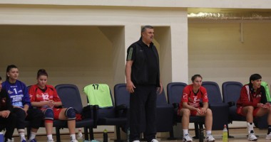 CSU Neptun a "ciuruit" Rapidul cu 41 de goluri - 4