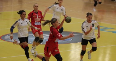 Stire din Sport : Handbal / CSU Neptun, amical cu HC Danubius