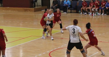 Stire din Sport : Handbal feminin / CSU Neptun joacă primul derby din acest campionat contra ACS Șc. 181
