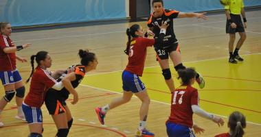 Liga Națională de handbal feminin, etapa a 15-a. CSU Neptun, trei puncte uriașe. Andreea Enescu, omul meciului cu Mureșul / Galerie foto - 6