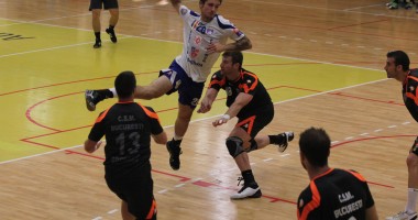 Stire din Sport : Handbal / HCM Constanța a învins CSM București, scor 28-23