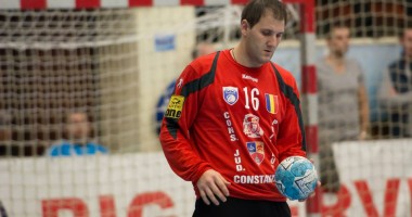 Stire din Sport : Handbal masculin: HCM joacă, azi, de la ora 17.00