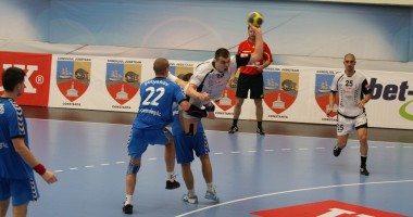 Stire din Sport : HCM Constanța joacă astăzi primul meci din grupele Ligii Campionilor