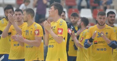 Stire din Sport : Handbaliștii tricolori, spulberați de francezi