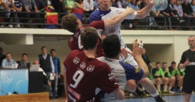Stire din Sport : Handbal: Marius Sadoveac a semnat cu HCM Baia Mare