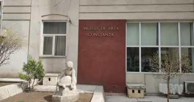 Stire din Cultură-Educație : Concert de Crăciun susținut de studenții Universității ”Ovidius” la Muzeul de Artă