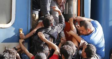 Imagini incredibile / Haos în Budapesta! Trenurile luate cu asalt, după deschiderea gării - 11