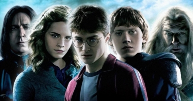 Stire din Cultură-Educație : Două cărți noi din universul "Harry Potter" vor fi publicate. Când va avea loc lansarea