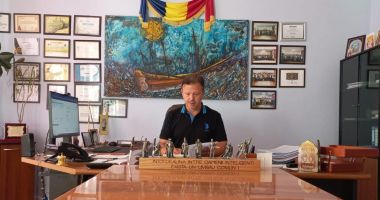 Stire din Politică-Administrație : La Hârşova vor fi instalate peste 2.400 de panouri fotovoltaice
