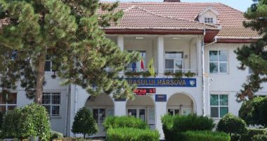 Stire din Politică-Administrație : Administraţia locală din Hârşova îi sprijină pe cetăţenii care vor să se angajeze la SNC