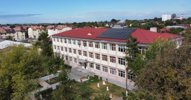 Primăria Hârşova va monta panouri fotovoltaice la Liceul teoretic „Ioan Cotovu”
