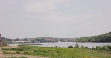 Asociaţia de Dezvoltare Durabilă Constanţa a verificat amplasamentul unde va fi construit portul pescăresc din Hârşova - 2