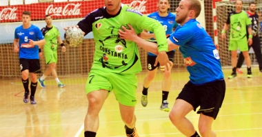 Stire din Sport : HC Dobrogea, victorie facilă în finala mică
